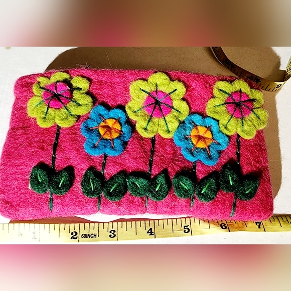 OOAK wool felt hot pink colorful flowers pouch for makeup, toiletries, wallet - Picture 6 of 7